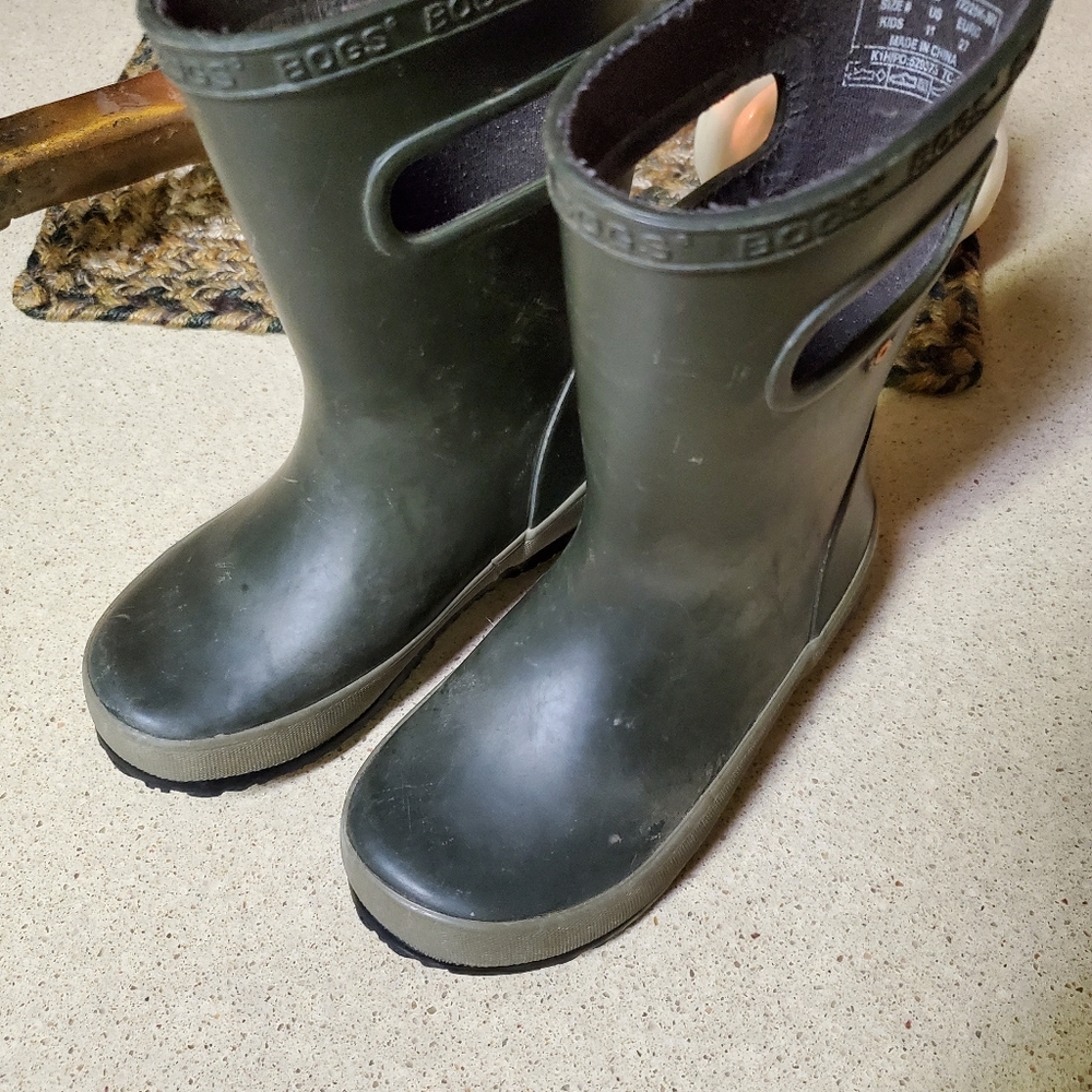 Bogs size 11
